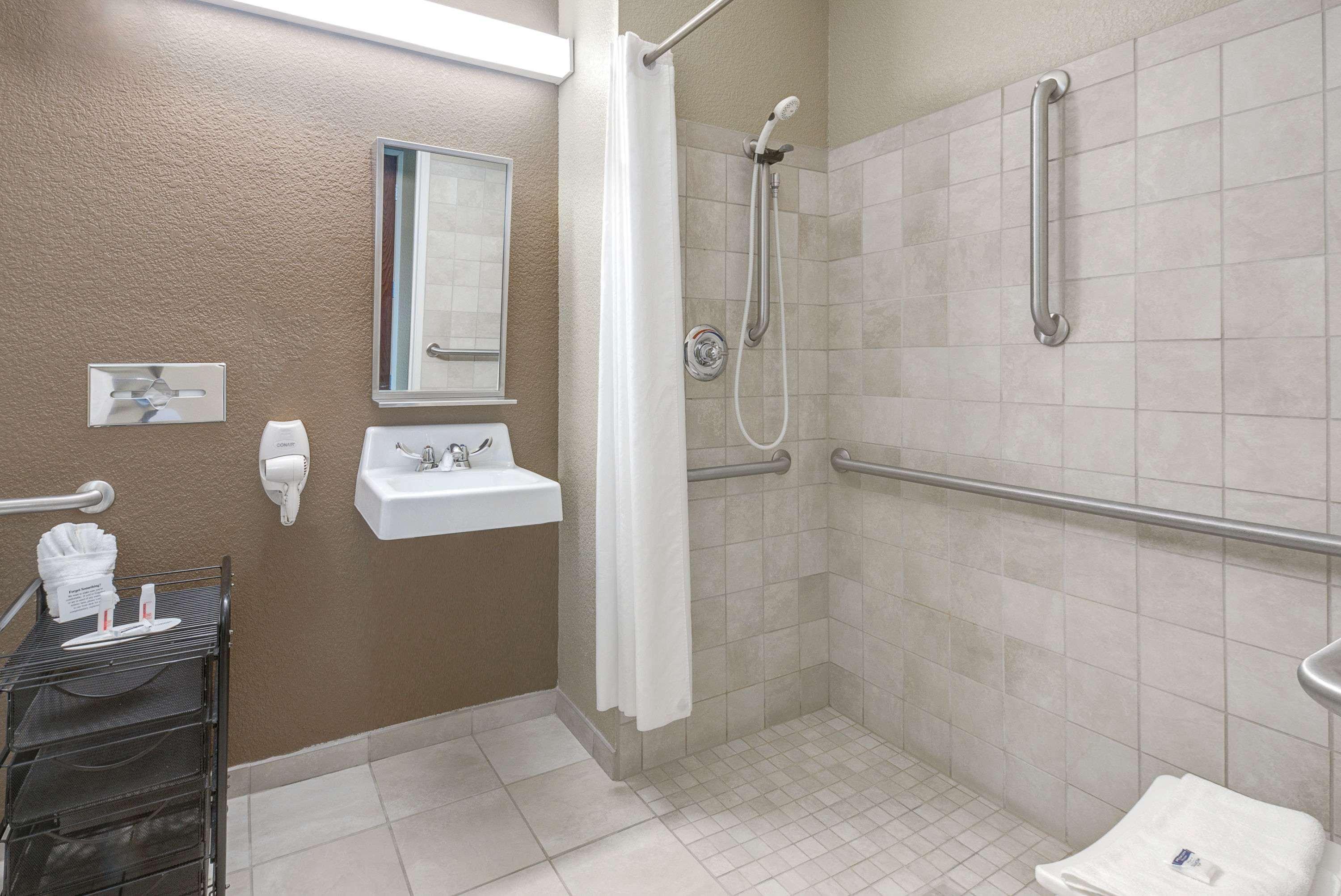 Microtel Inn & Suites By Wyndham Williston Dış mekan fotoğraf