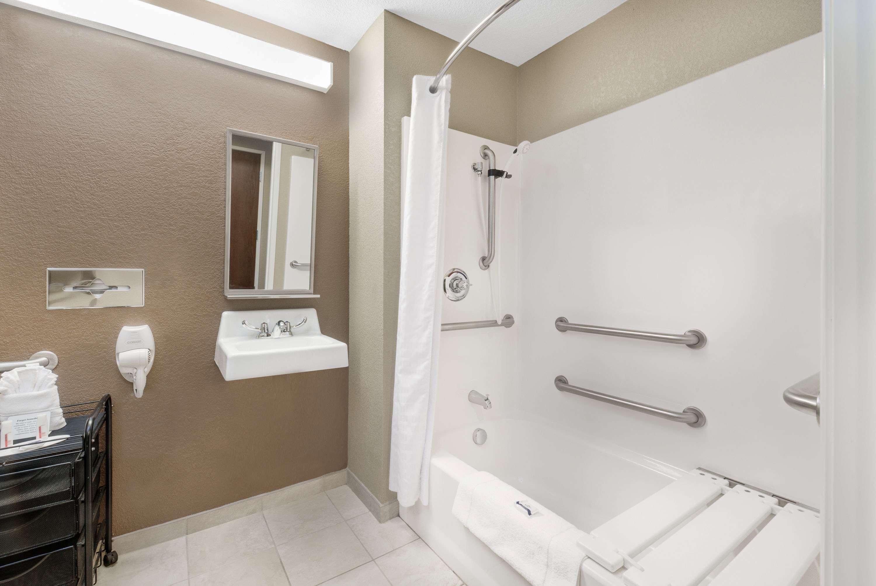 Microtel Inn & Suites By Wyndham Williston Dış mekan fotoğraf